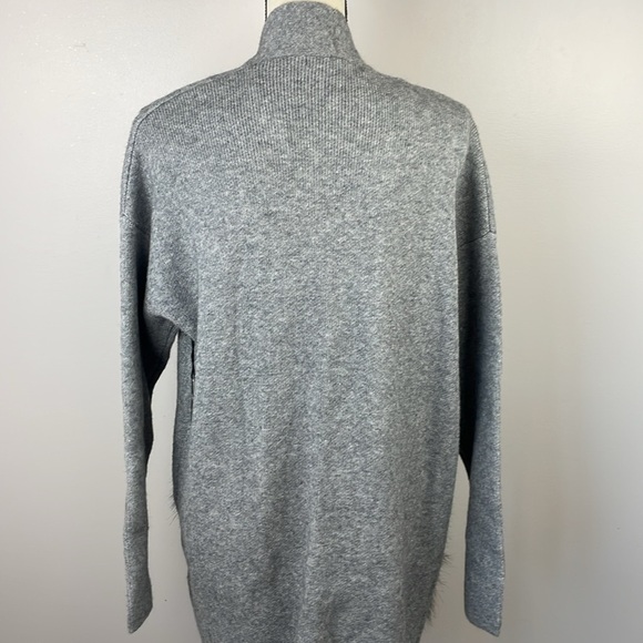 NWT Forever 21 Contemporary Cardigan Sweater SZ M Faux Fur Pockets Nice Heavy - Picture 9 of 14
